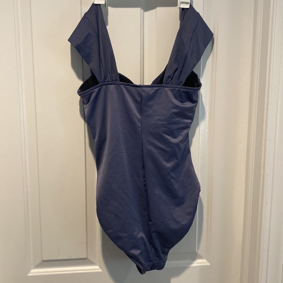 Magicsuit Natalie 12 - Picture 5 of 10